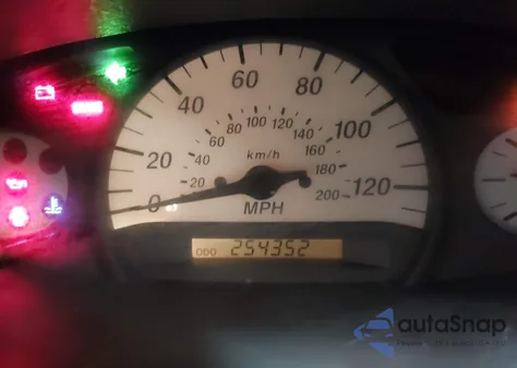 2002 Toyota Echo z USA, uszkodzony, nr VIN JTDAT123320203136